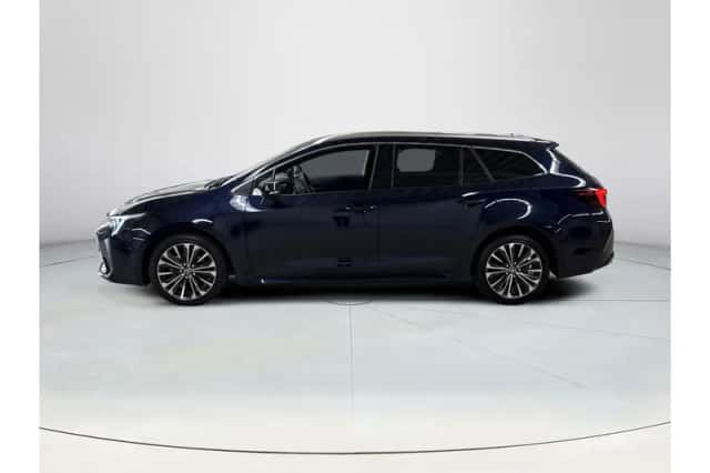 Toyota Corolla (2025) thumbnail 2