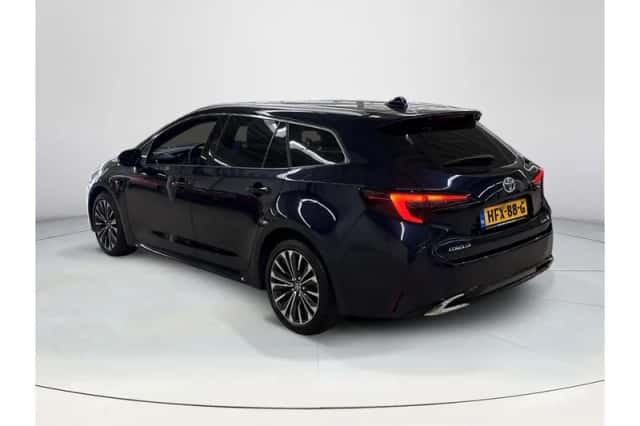 Toyota Corolla (2025) thumbnail 3