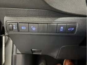 Toyota Corolla (2019) thumbnail 22