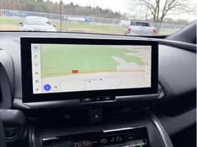 Toyota C-HR (2025) thumbnail 16