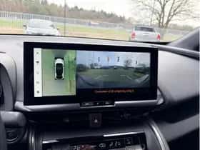 Toyota C-HR (2025) thumbnail 17