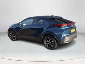 Toyota C-HR (2025) thumbnail 4