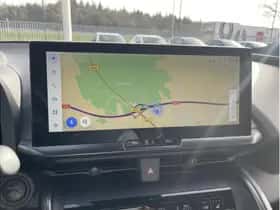 Toyota C-HR (2025) thumbnail 18