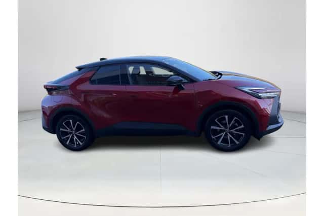 Toyota C-HR (2025) thumbnail 6