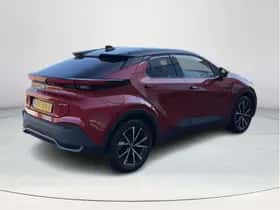 Toyota C-HR (2025) thumbnail 6