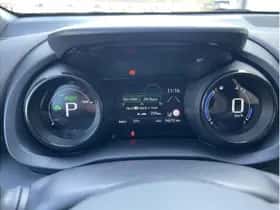 Toyota Yaris (2023) thumbnail 15