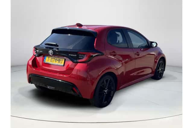 Toyota Yaris (2023) thumbnail 5