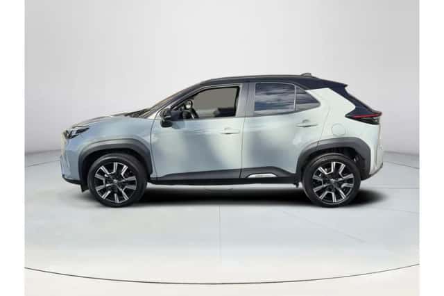Toyota Yaris Cross (2024) thumbnail 2