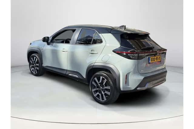 Toyota Yaris Cross (2024) thumbnail 3