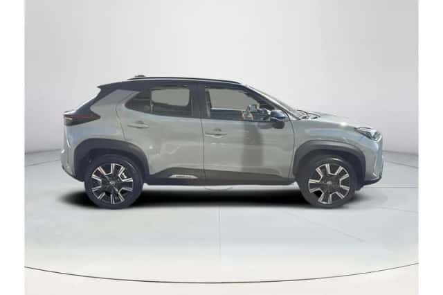 Toyota Yaris Cross (2024) thumbnail 6