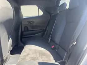 Toyota C-HR (2025) thumbnail 17