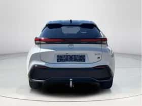 Toyota C-HR (2025) thumbnail 4