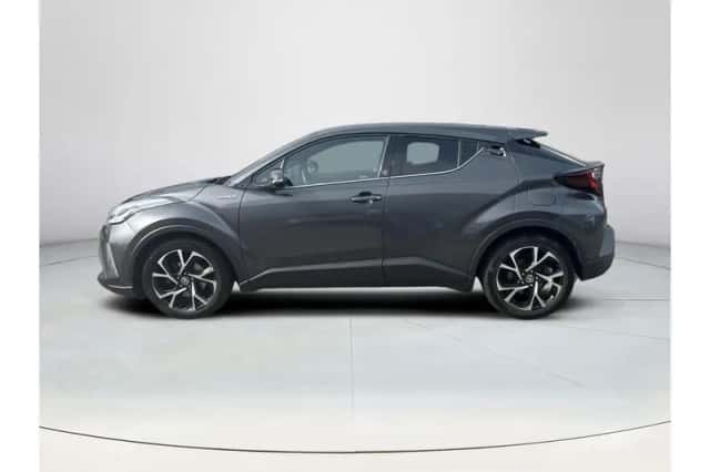 Toyota C-HR (2021) thumbnail 2