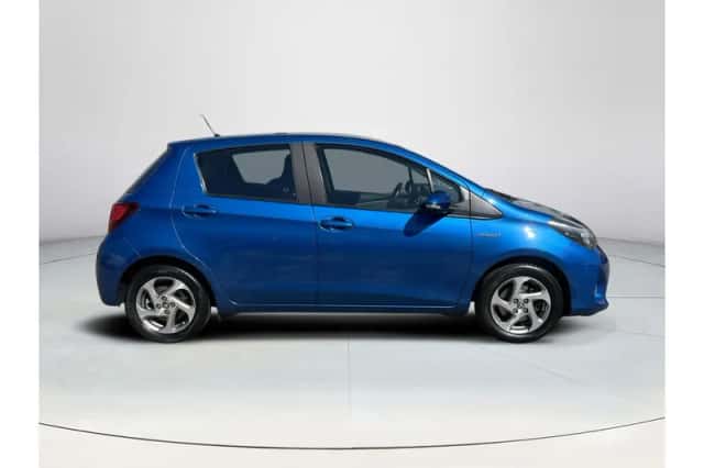 Toyota Yaris (2016) thumbnail 6
