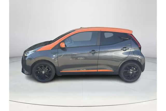 Toyota Aygo (2021) thumbnail 2