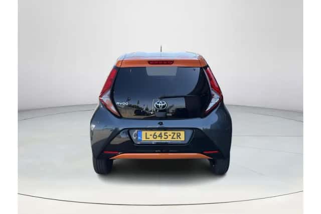 Toyota Aygo (2021) thumbnail 4