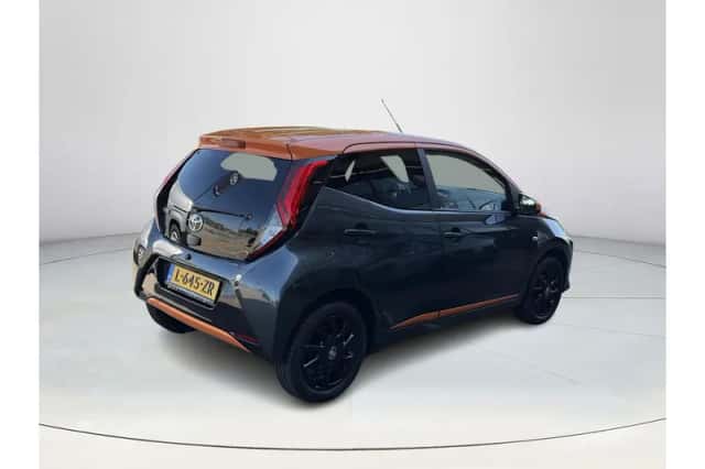 Toyota Aygo (2021) thumbnail 5