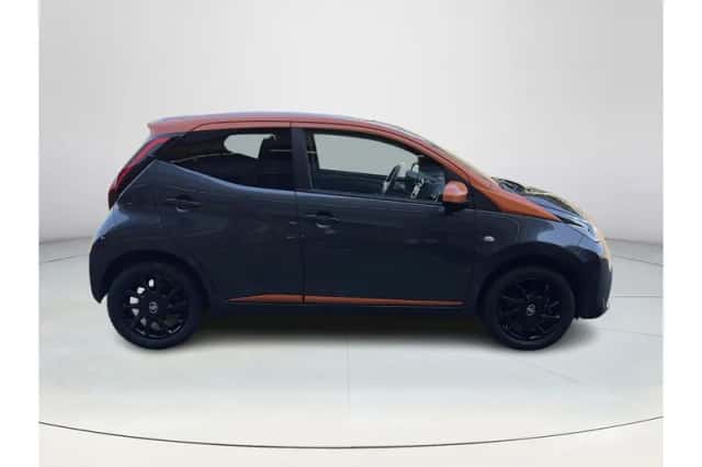 Toyota Aygo (2021) thumbnail 6