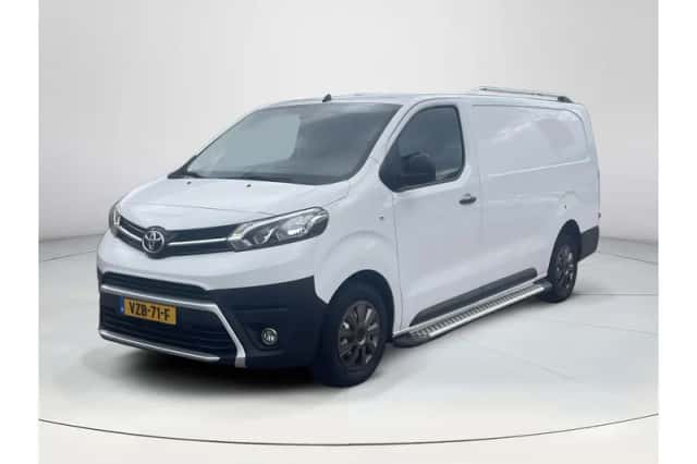 Toyota Proace (2023) thumbnail 1