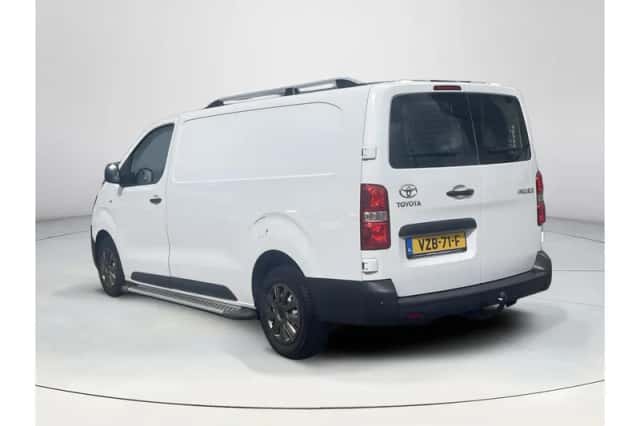 Toyota Proace (2023) thumbnail 3