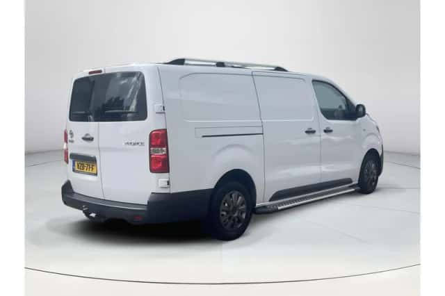 Toyota Proace (2023) thumbnail 5