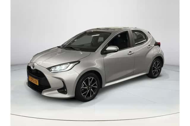 Toyota Yaris (2023) thumbnail 1