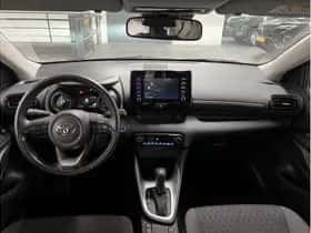 Toyota Yaris (2023) thumbnail 12
