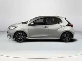 Toyota Yaris (2023) thumbnail 3