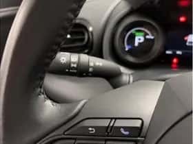 Toyota Yaris (2023) thumbnail 23