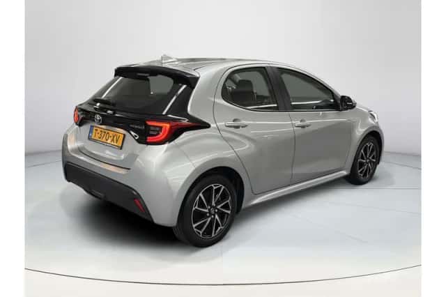 Toyota Yaris (2023) thumbnail 5