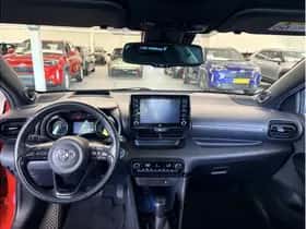 Toyota Yaris (2021) thumbnail 11