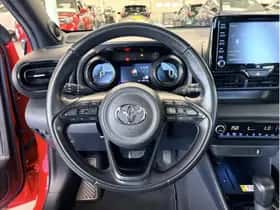 Toyota Yaris (2021) thumbnail 12