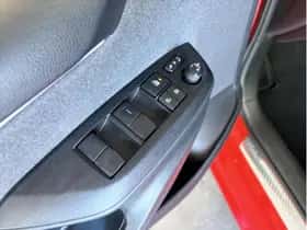 Toyota Yaris (2021) thumbnail 13