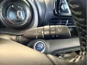 Toyota Yaris (2021) thumbnail 15