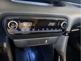 Toyota Yaris (2021) thumbnail 18