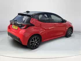 Toyota Yaris (2021) thumbnail 5