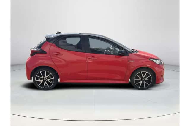 Toyota Yaris (2021) thumbnail 6