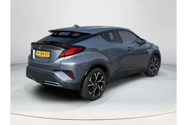 Toyota C-HR (2020) thumbnail 5
