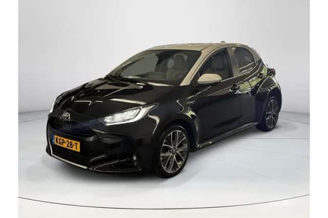 Toyota Yaris (2022) thumbnail 1