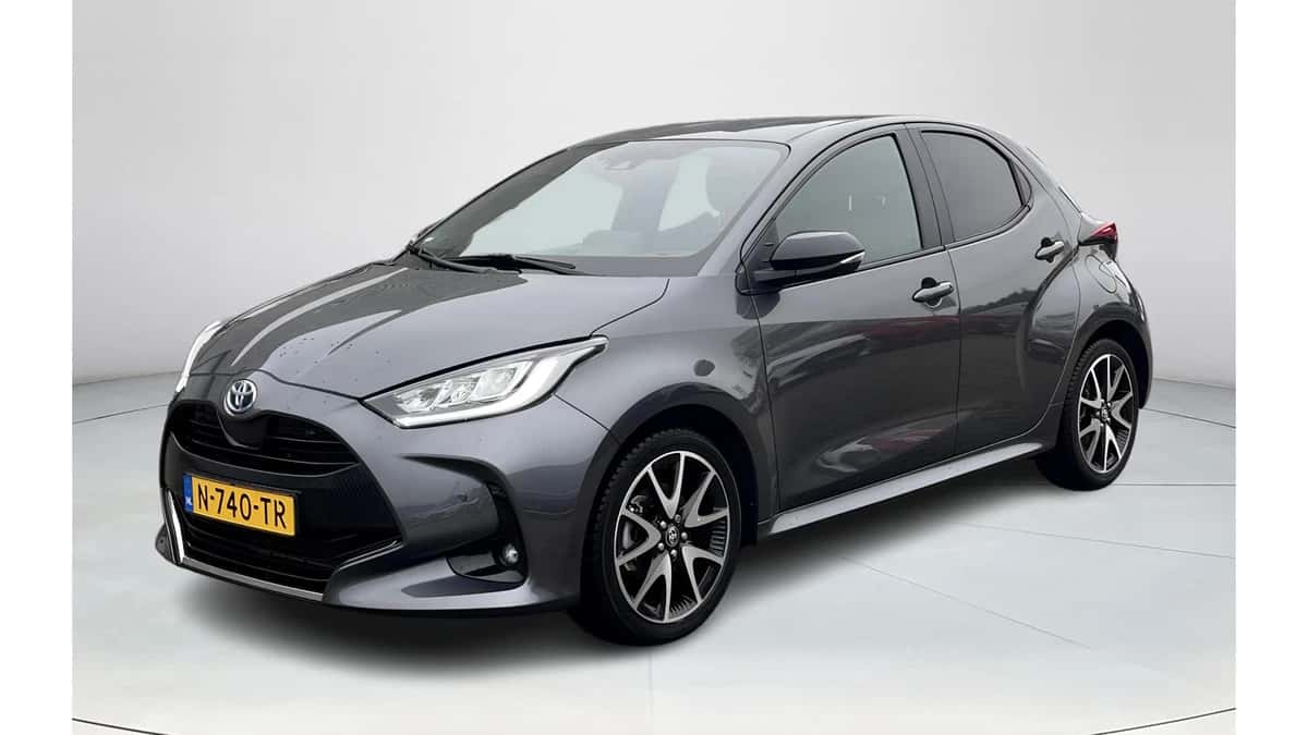 Toyota Yaris (2022) — foto 1