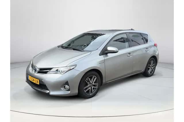 Toyota Auris (2014) thumbnail 1