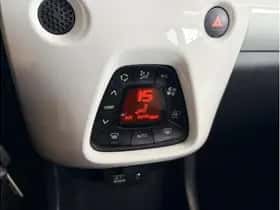 Toyota Aygo (2019) thumbnail 21
