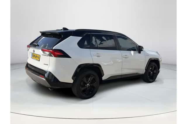 Toyota RAV4 (2020) thumbnail 5