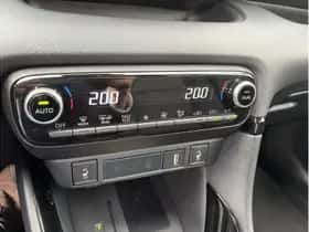Toyota Yaris (2022) thumbnail 22