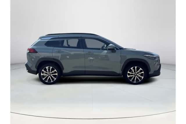 Toyota Corolla Cross (2025) thumbnail 6