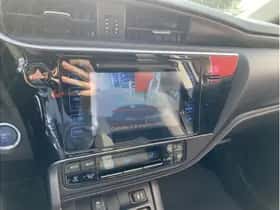 Toyota Auris (2016) thumbnail 19