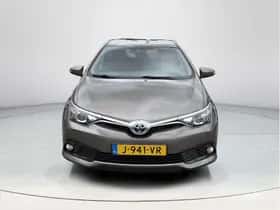 Toyota Auris (2016) thumbnail 8