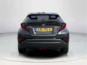 Toyota C-HR (2023) thumbnail 4