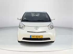 Toyota IQ (2011) thumbnail 8