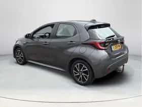 Toyota Yaris (2021) thumbnail 3